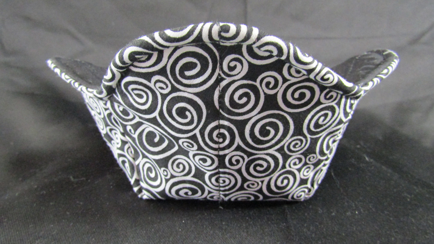 Black/White Swirls Bowl Cozy